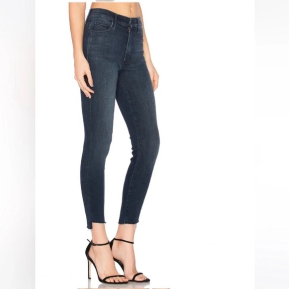 Mother - Stunner Zip Ankle
Fray color is called a trip down memory lane. Size 25 - Picture 2 of 14